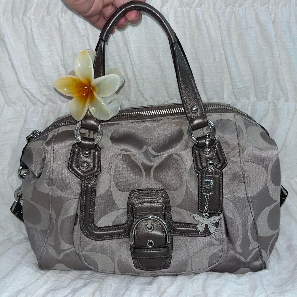 Coach purse - Picture 2 of 5
